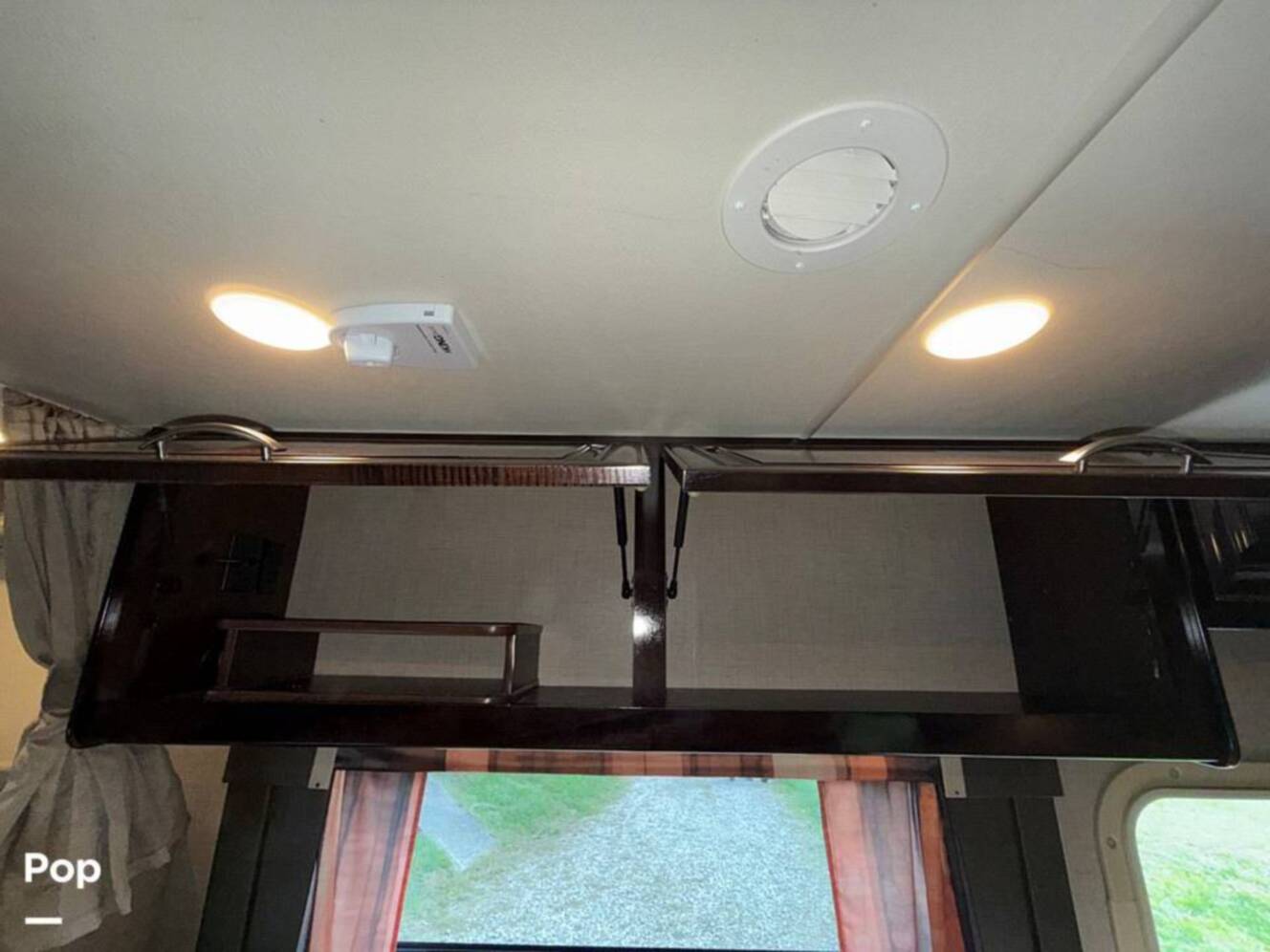A photo of this 2017 Thor Motor Coach Quantum WS31