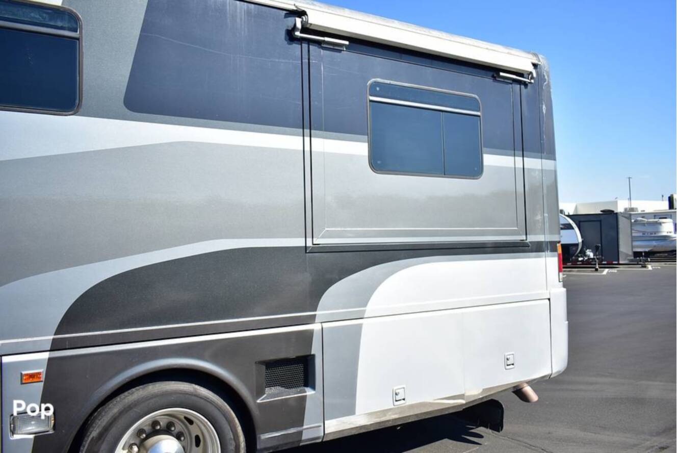 A photo of this 2006 Airstream Land Yacht A37