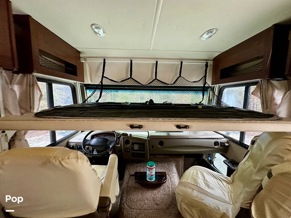 2017 Fleetwood Flair 31B in southport NC