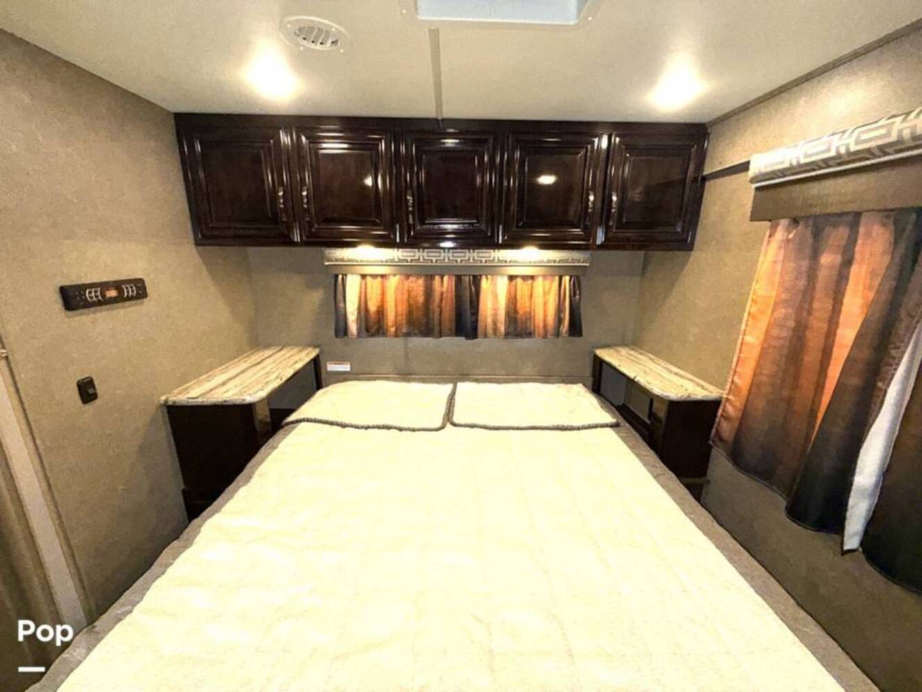 A photo of this 2017 Thor Motor Coach Quantum WS31