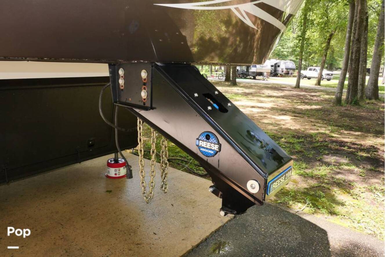 A photo of this 2022 Vanleigh Rv Beacon 42RDB