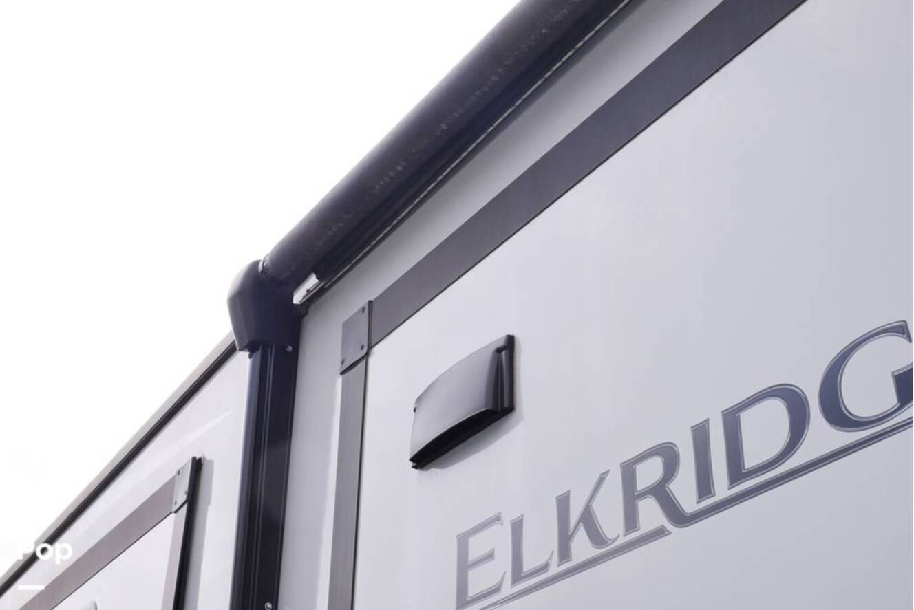 A photo of this 2021 Heartland ElkRidge 38RSRT