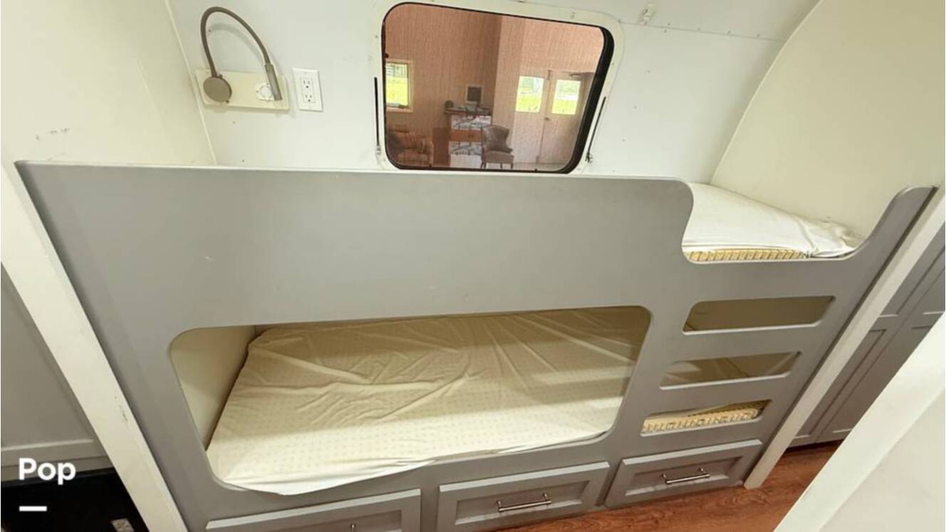 A photo of this 1973 Airstream Sovereign 31