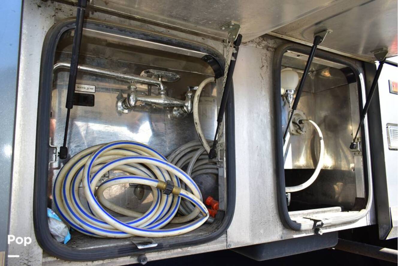 A photo of this 2006 Airstream Land Yacht A37