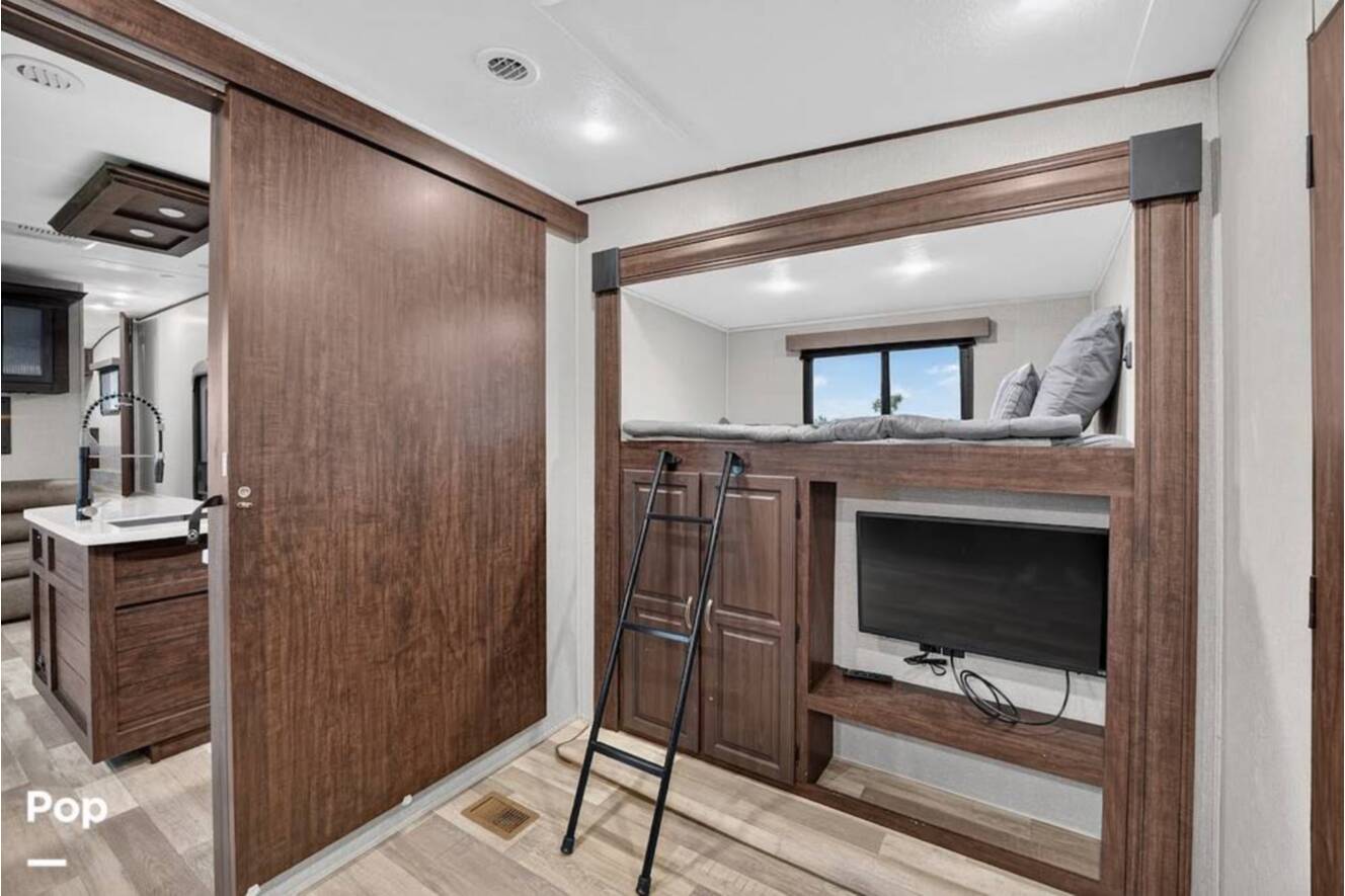 A photo of this 2023 Shasta Phoenix 367BH
