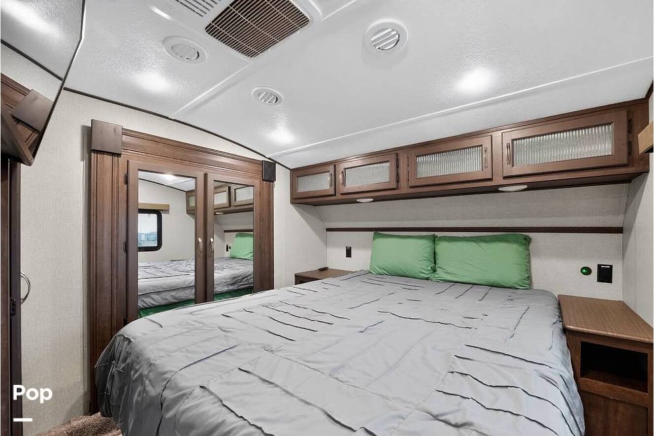 A photo of this 2023 Shasta Phoenix 367BH