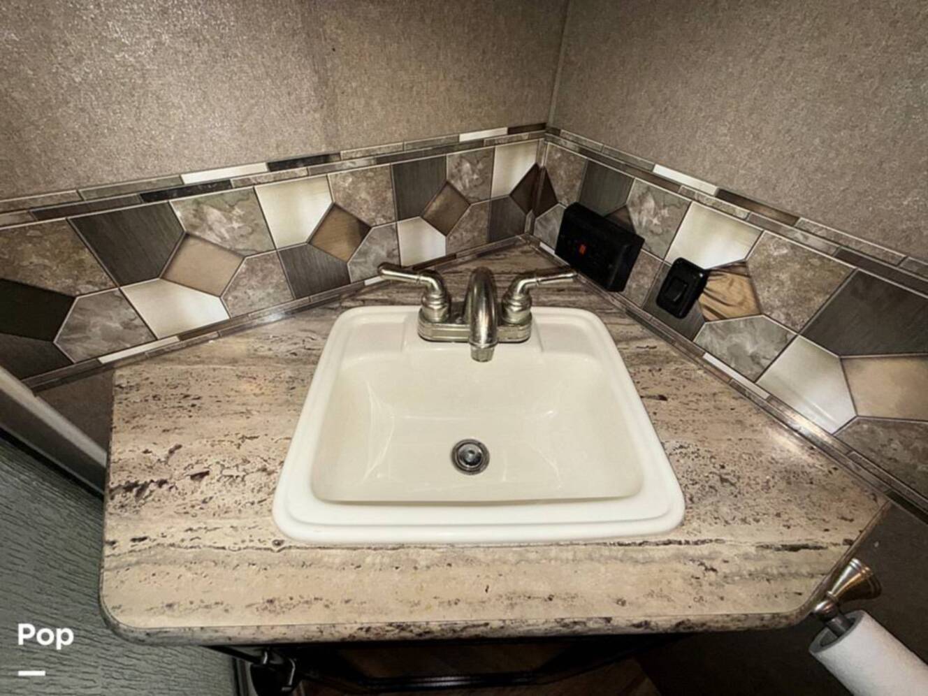 A photo of this 2017 Thor Motor Coach Quantum WS31