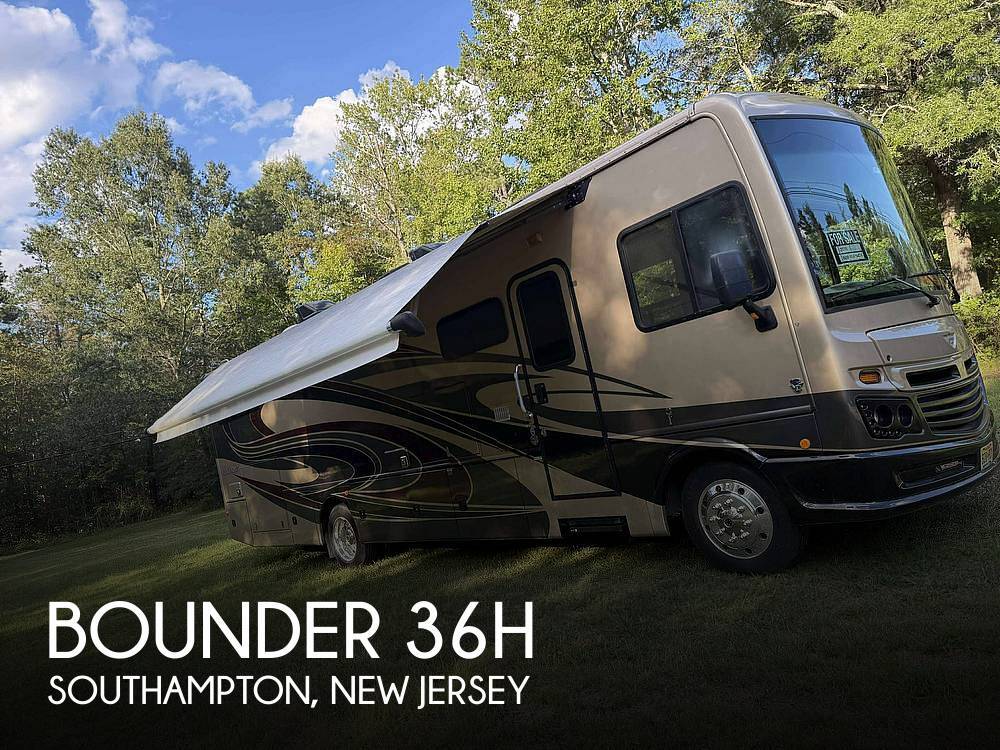 2018 Fleetwood Bounder 36H in southampton NJ