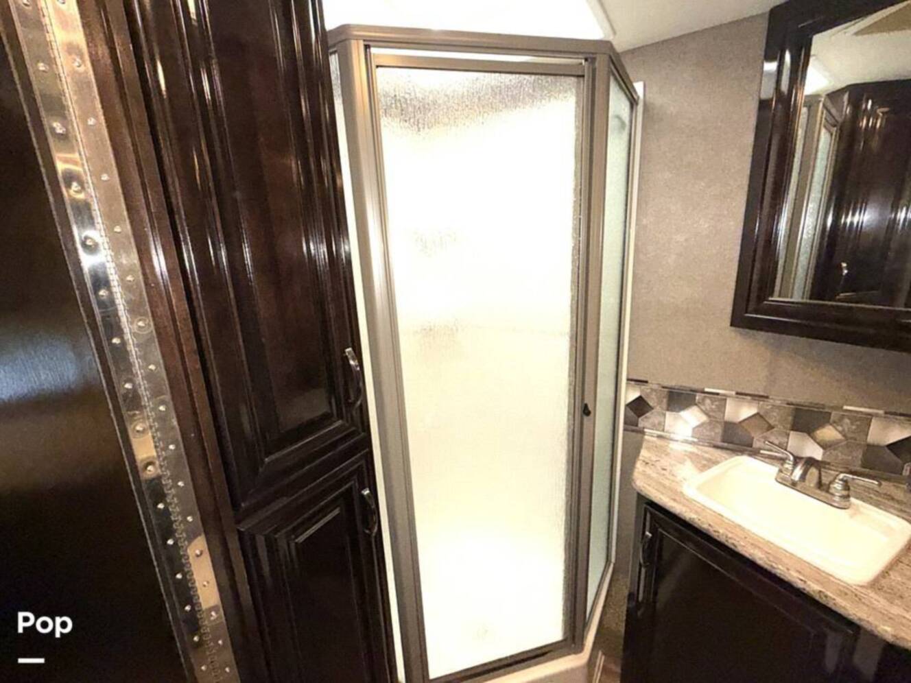 A photo of this 2017 Thor Motor Coach Quantum WS31