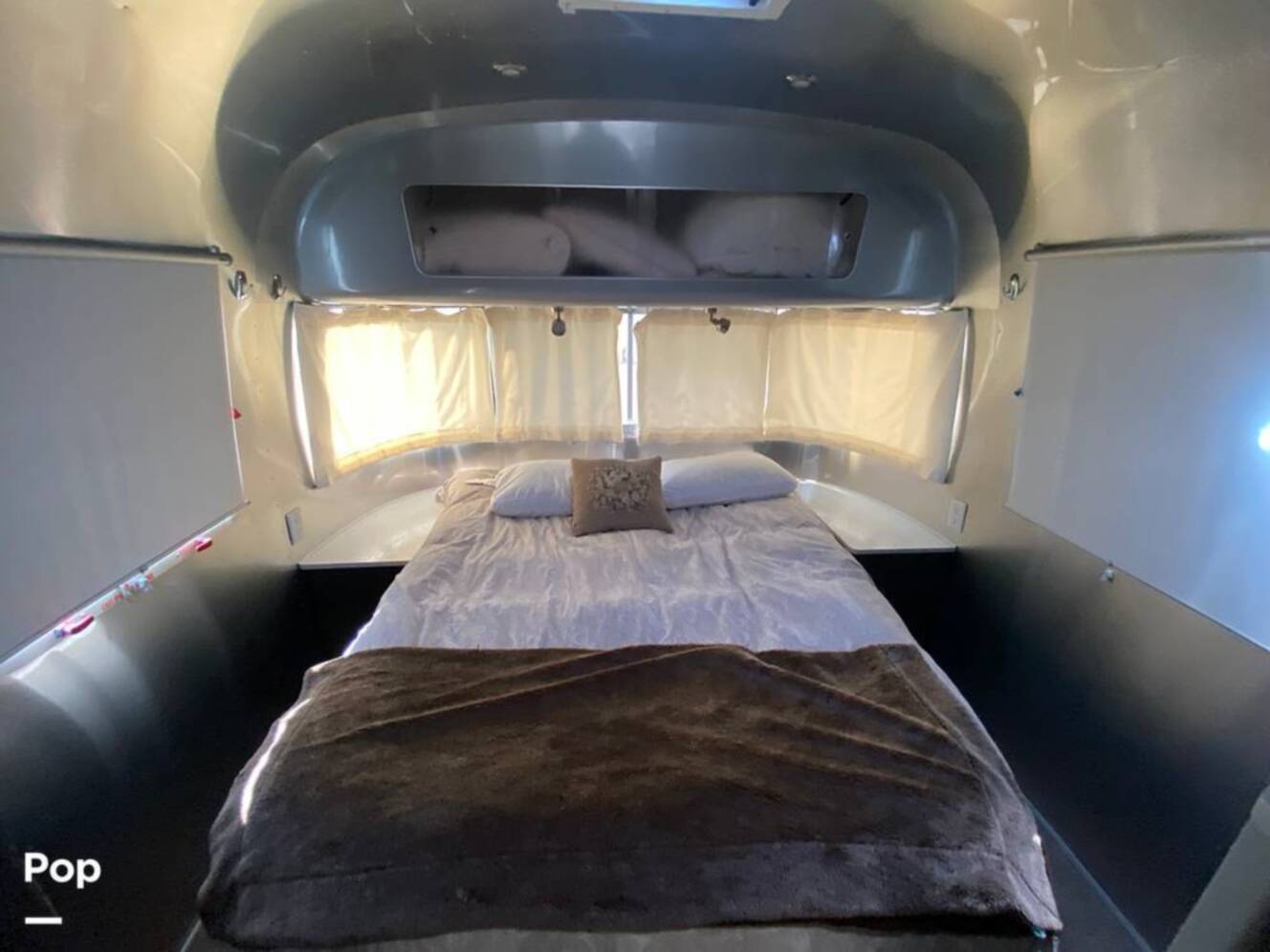 A photo of this 2014 Airstream International Serenity 27FB