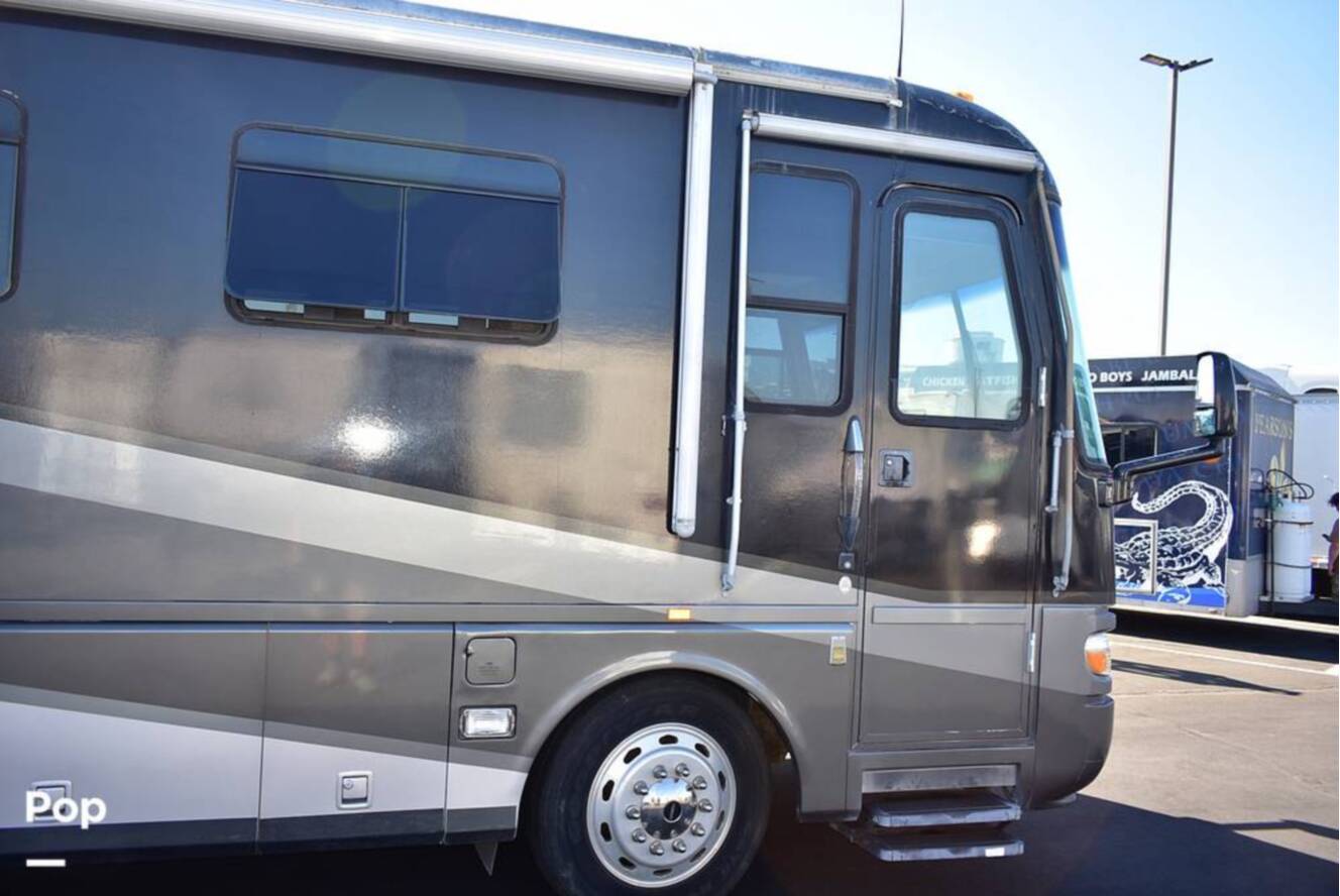 A photo of this 2006 Airstream Land Yacht A37