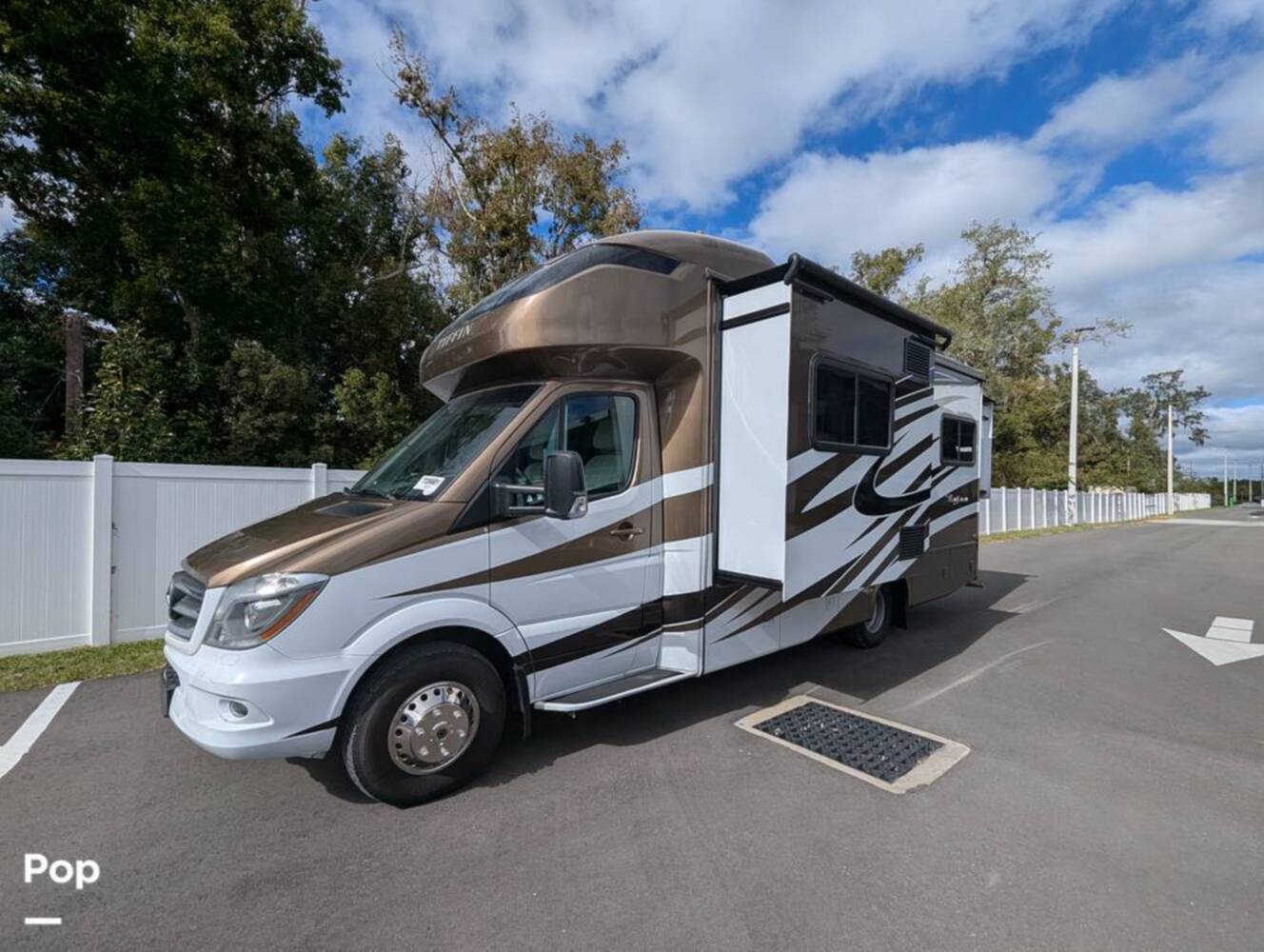 A photo of this 2018 Tiffin Wayfarer 24BW