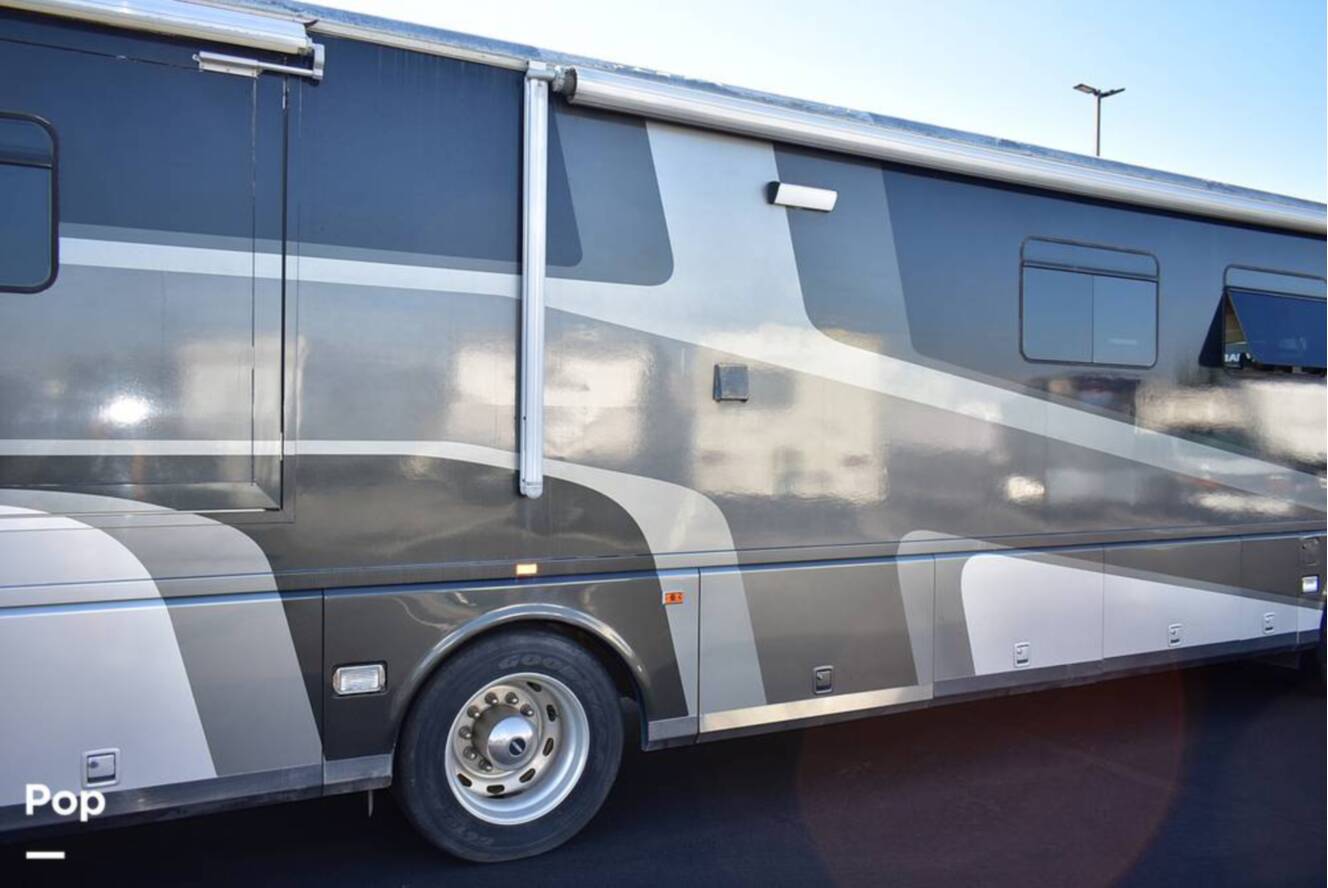 A photo of this 2006 Airstream Land Yacht A37