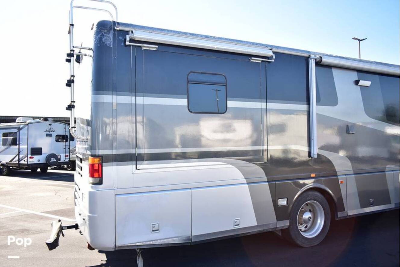 A photo of this 2006 Airstream Land Yacht A37