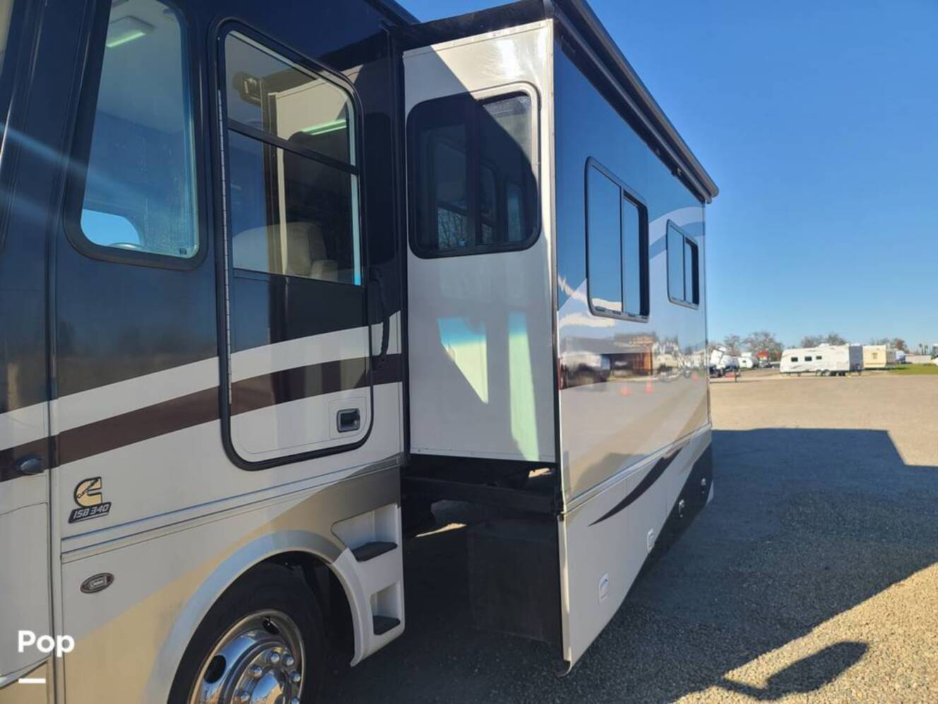 A photo of this 2009 Tiffin Allegro Bay 35TSB