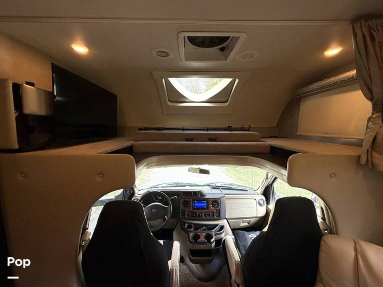 A photo of this 2017 Thor Motor Coach Quantum WS31