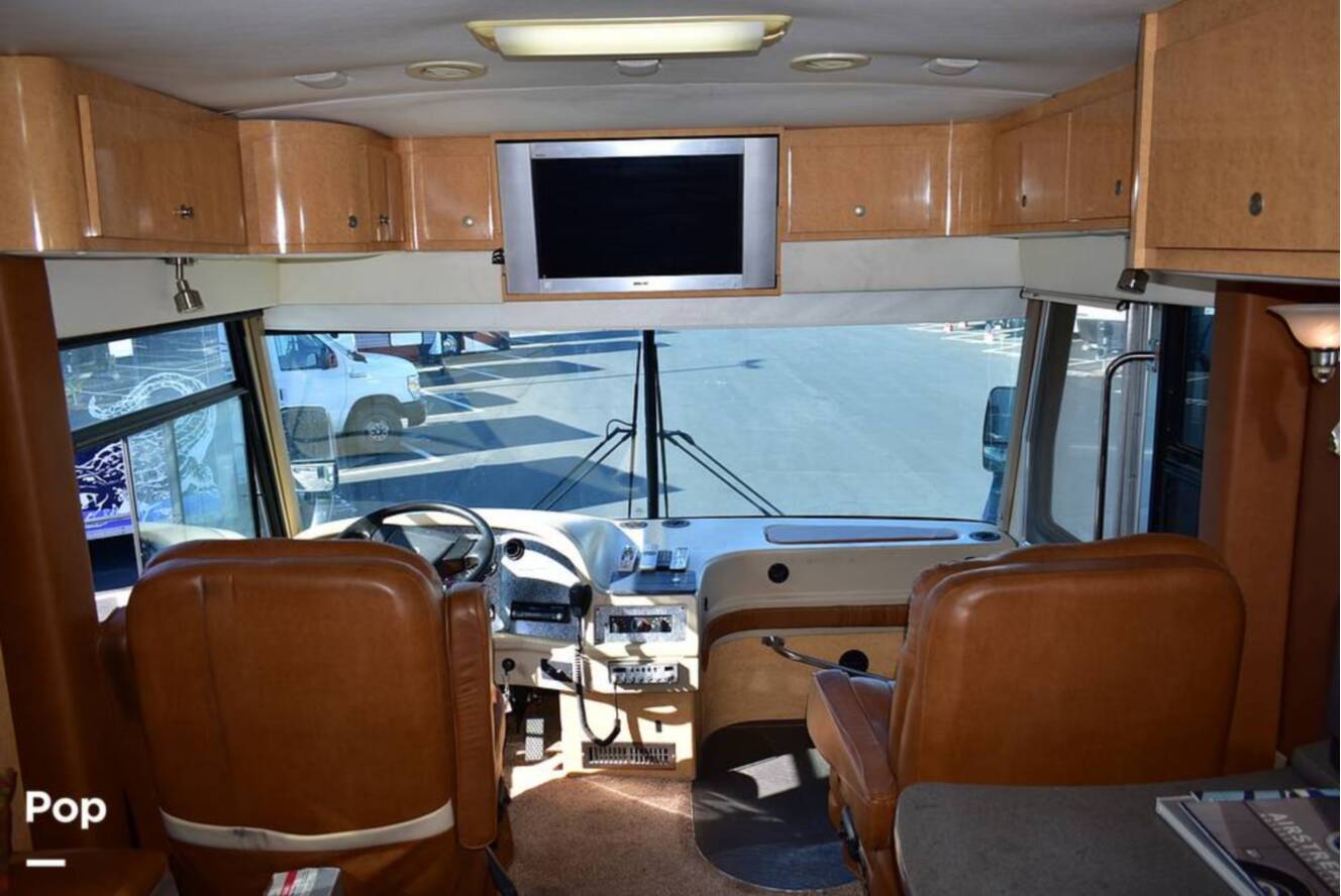 A photo of this 2006 Airstream Land Yacht A37
