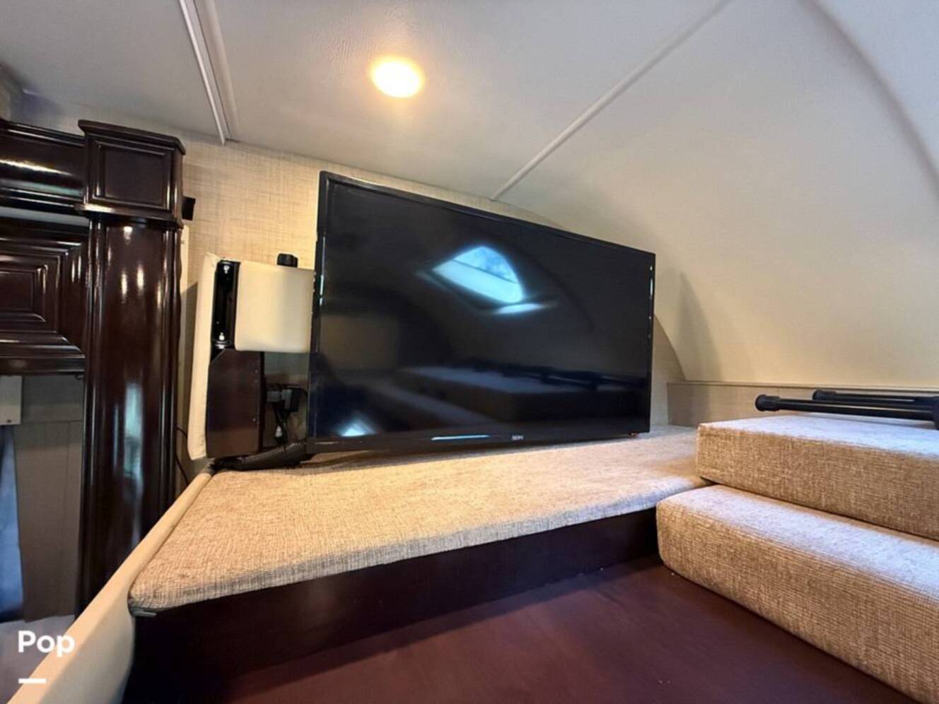 A photo of this 2017 Thor Motor Coach Quantum WS31