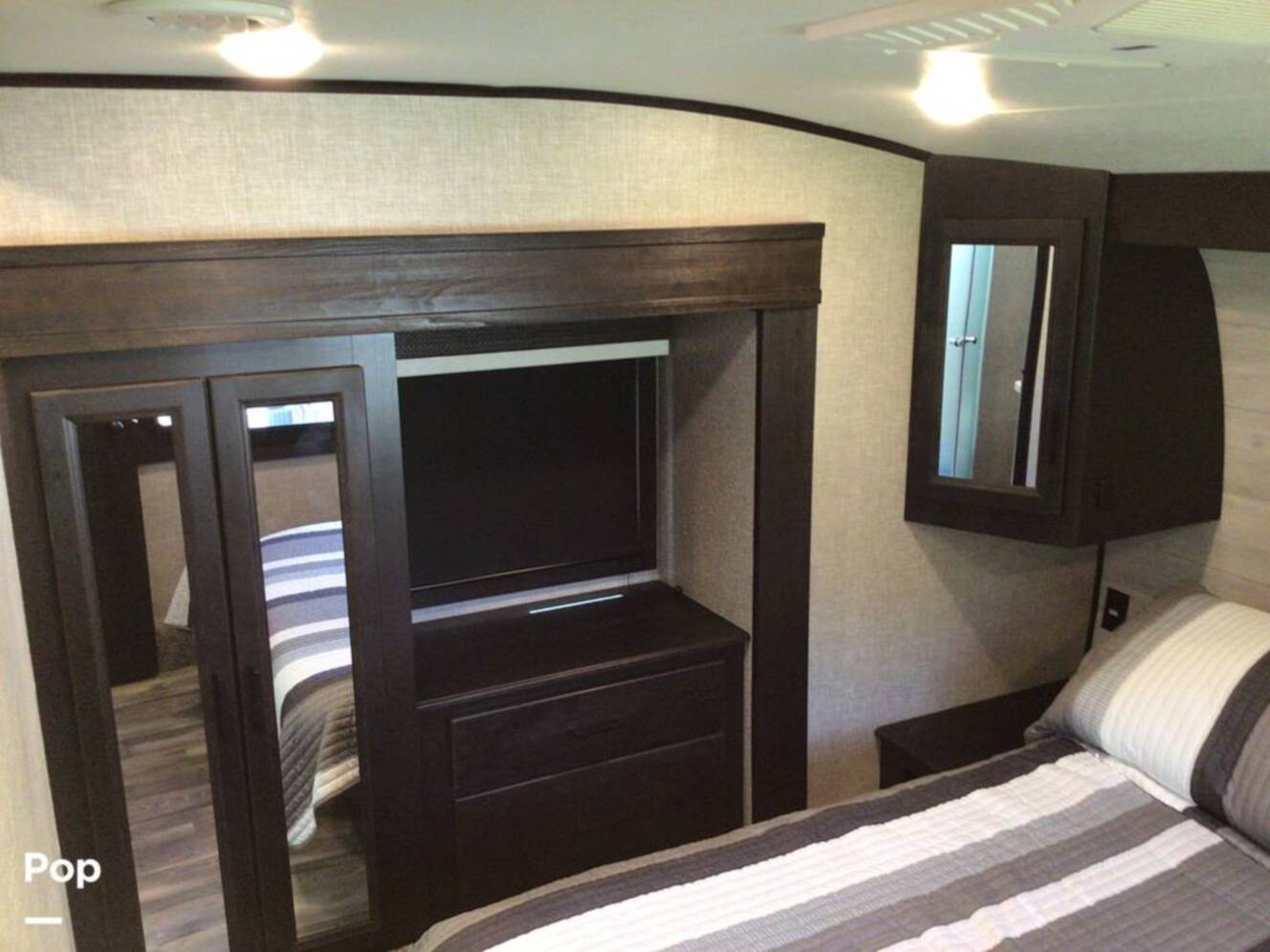 A photo of this 2022 Jayco Eagle HT 28.5RSTS