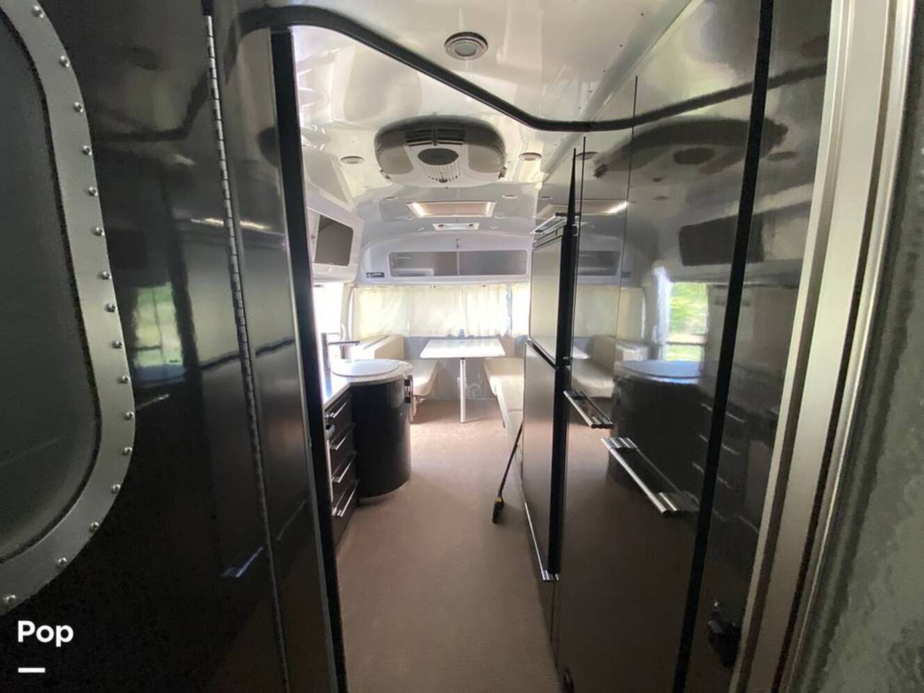 A photo of this 2014 Airstream International Serenity 27FB