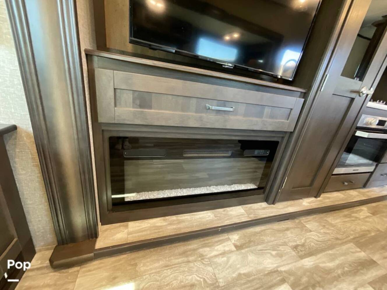 A photo of this 2022 Grand Design Reflection 337RLS