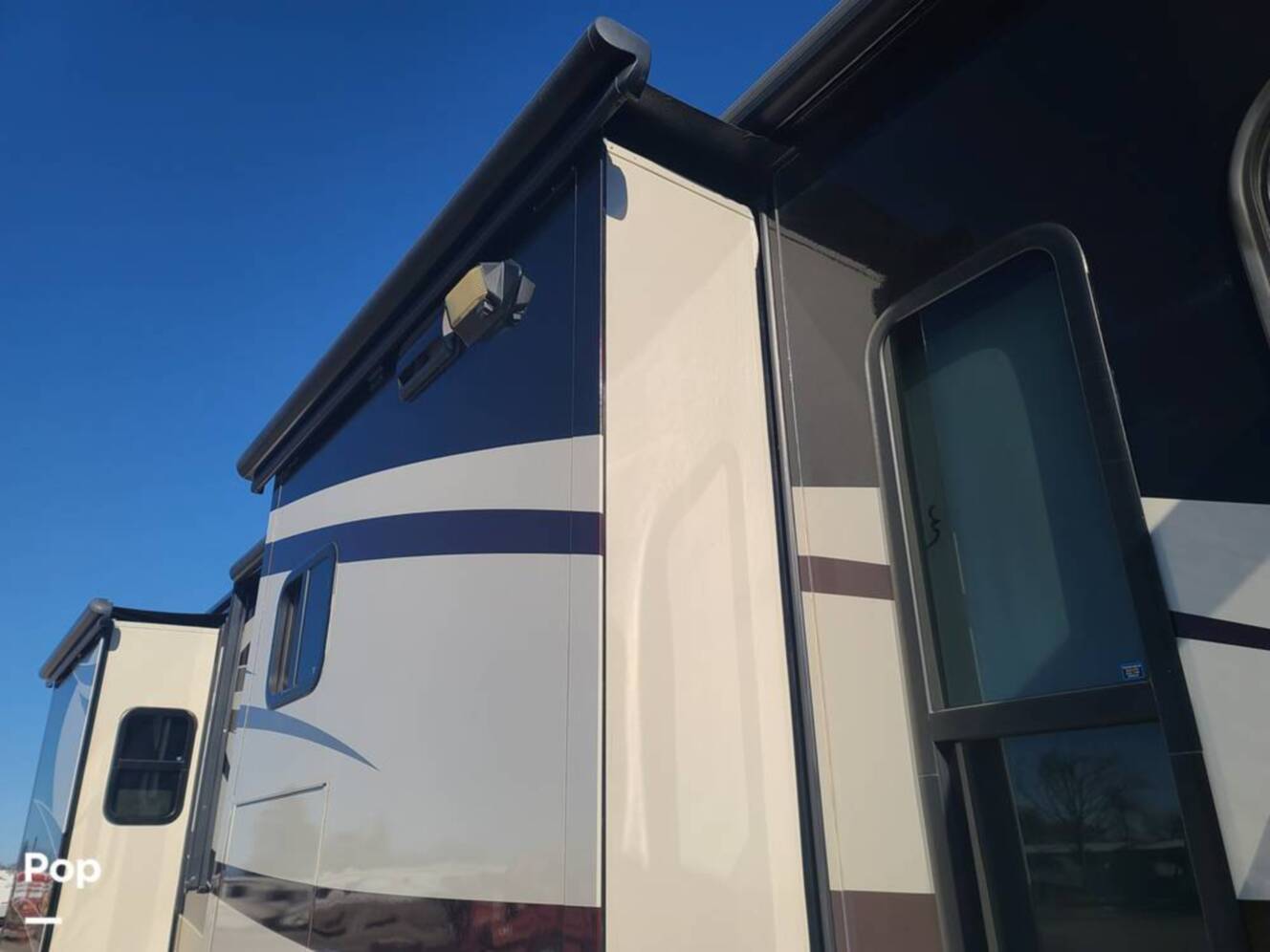 A photo of this 2009 Tiffin Allegro Bay 35TSB