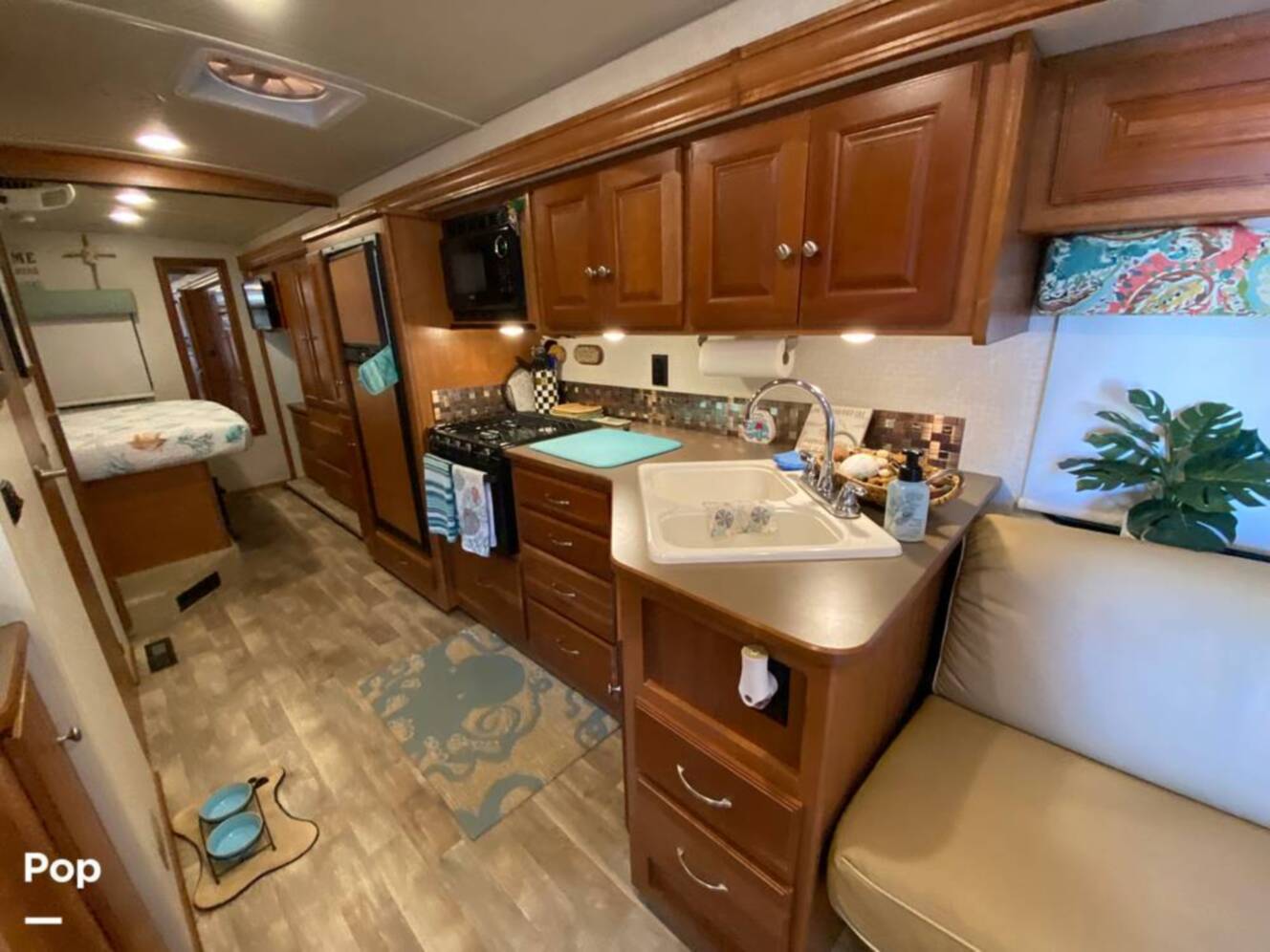 A photo of this 2017 Winnebago Sunstar 29VE