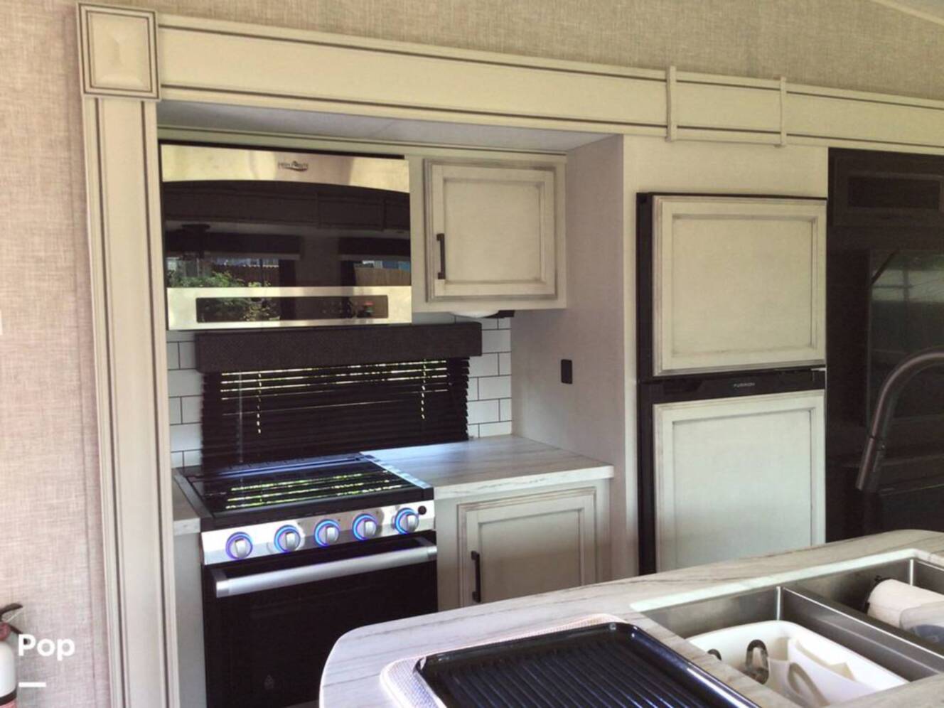 A photo of this 2022 Jayco Eagle HT 28.5RSTS