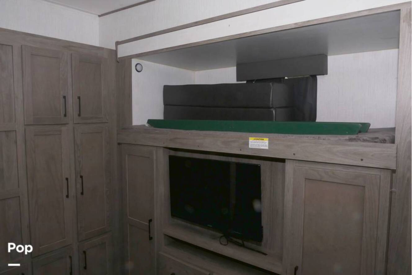 A photo of this 2021 Heartland ElkRidge 38RSRT