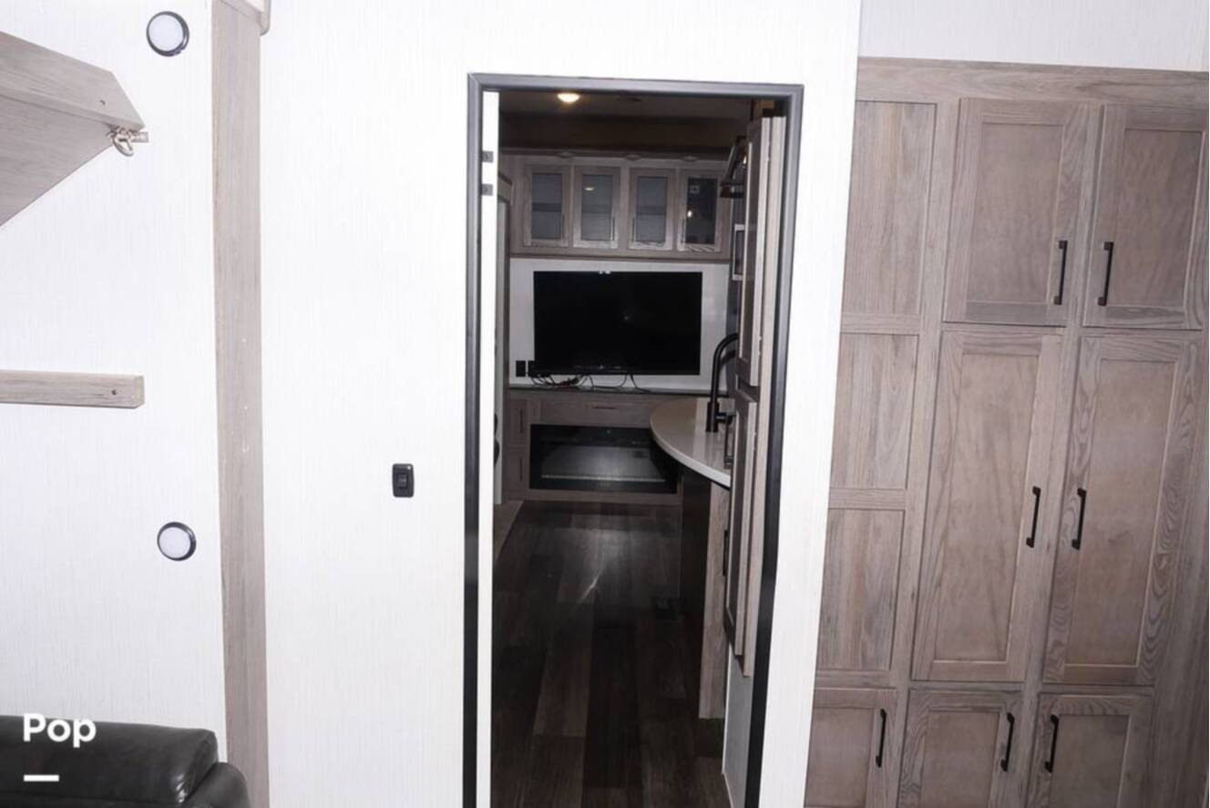 A photo of this 2021 Heartland ElkRidge 38RSRT