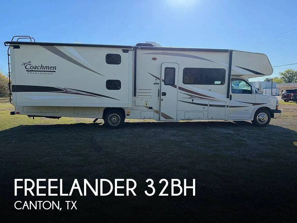 2014 Coachmen Freelander 32BH RV