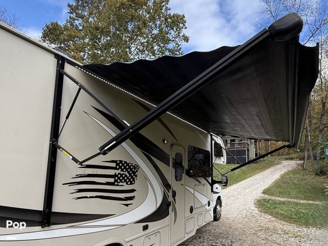 A photo of this 2017 Thor Motor Coach Quantum WS31