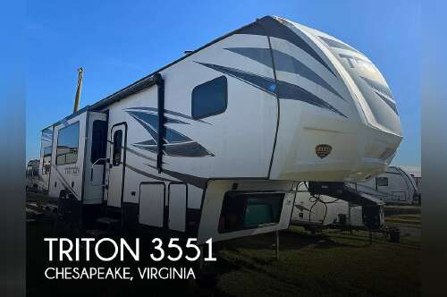 2018 Voltage Triton 3551 in chesapeake VA