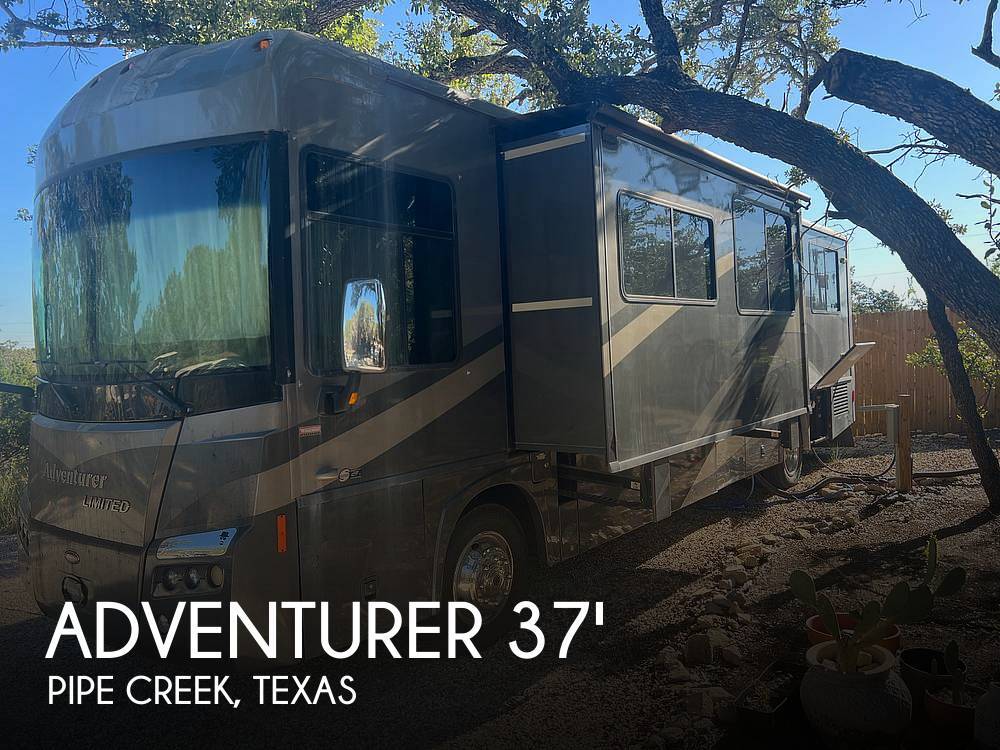 2008 Winnebago Adventurer Limited 37GL in pipe creek TX