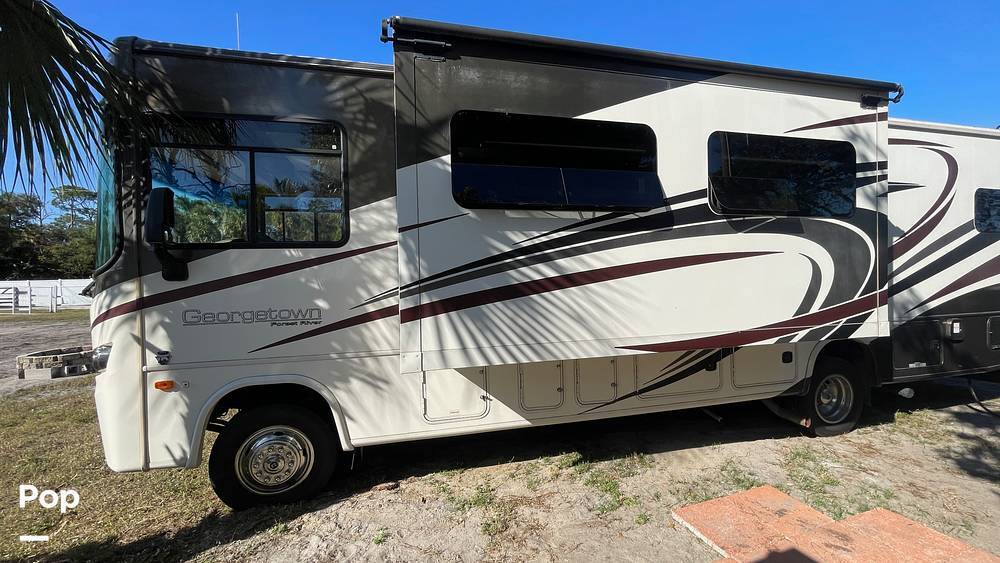 2017 Forest River Georgetown 328TS in north fort myers FL