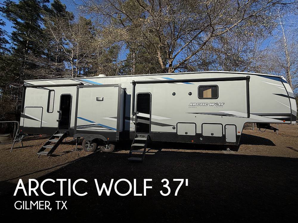 2021 Cherokee Arctic Wolf 3770SUITE RV