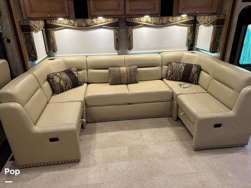 2015 Winnebago Sightseer 35G in miami FL