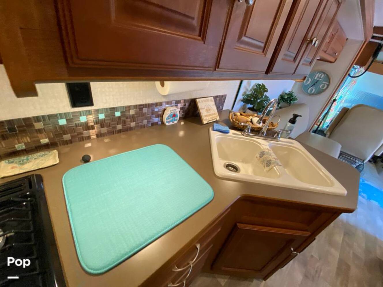 A photo of this 2017 Winnebago Sunstar 29VE