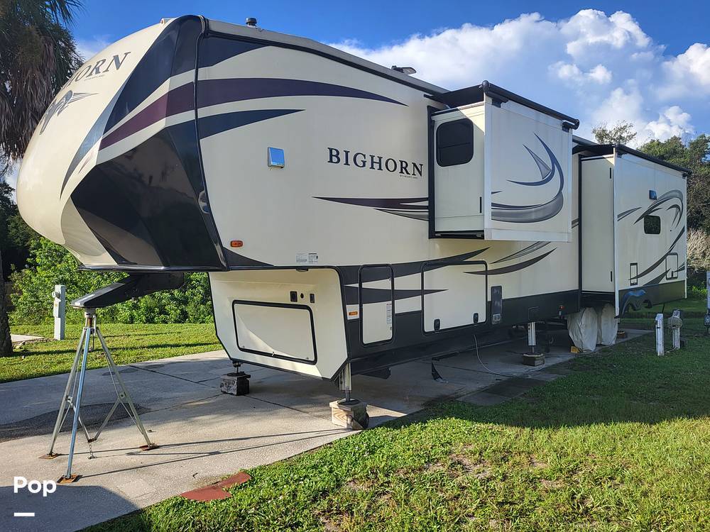 2017 Heartland Bighorn 3870FB in christmas FL