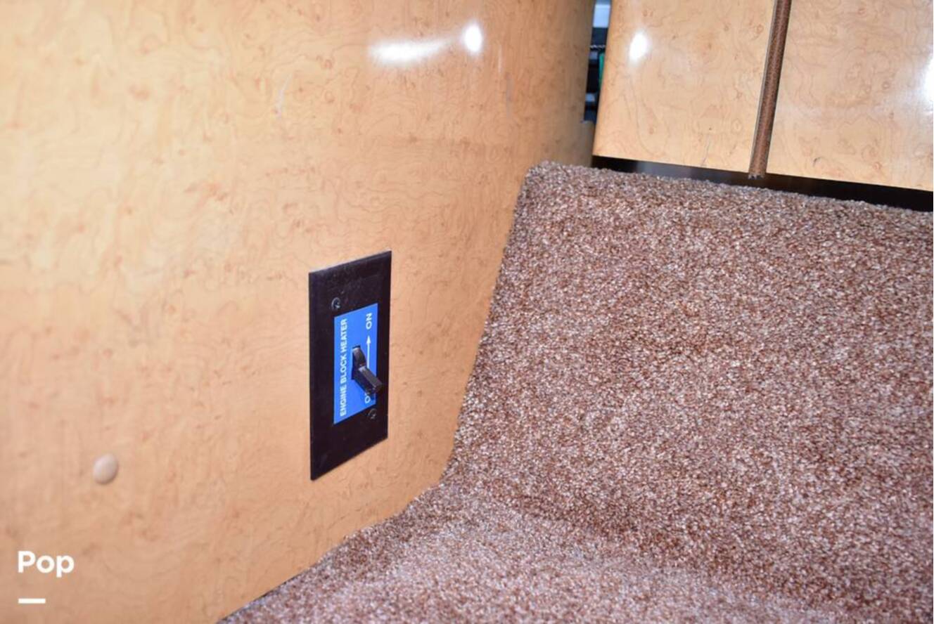 A photo of this 2006 Airstream Land Yacht A37