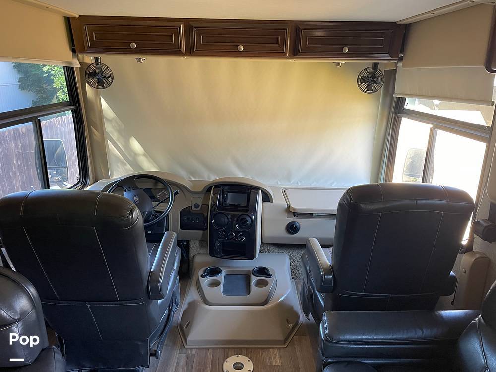 2017 Thor Motor Coach Miramar 34.3 in el cajon CA