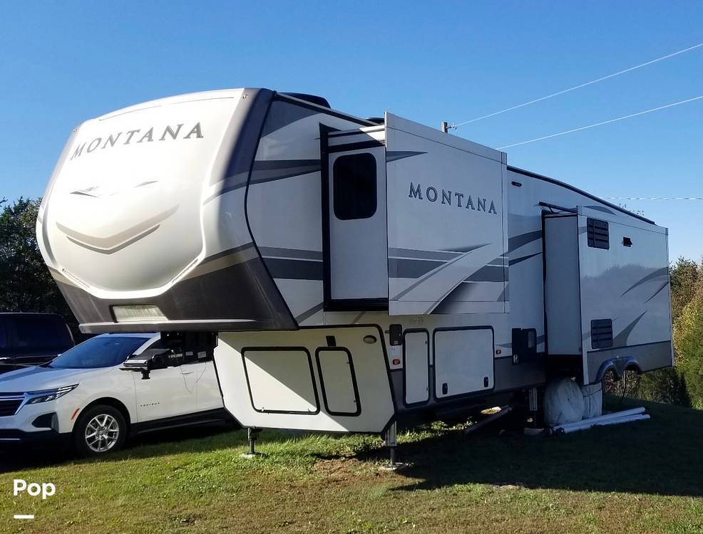 2020 Keystone Montana 3121RL in clay city KY