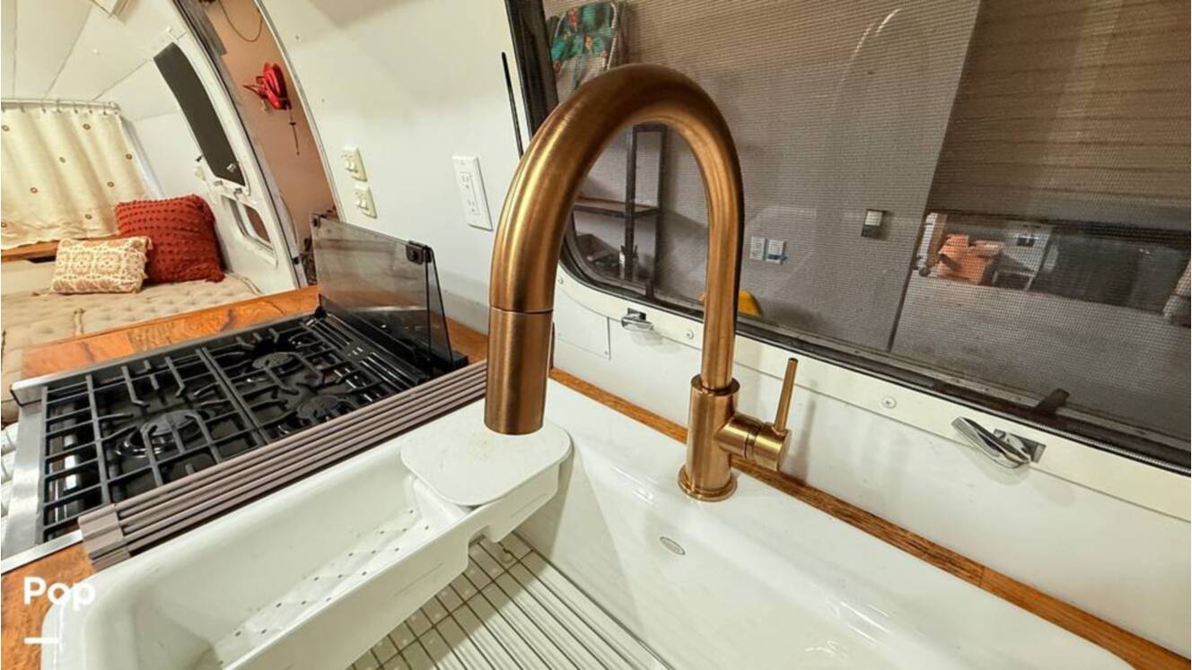 A photo of this 1973 Airstream Sovereign 31