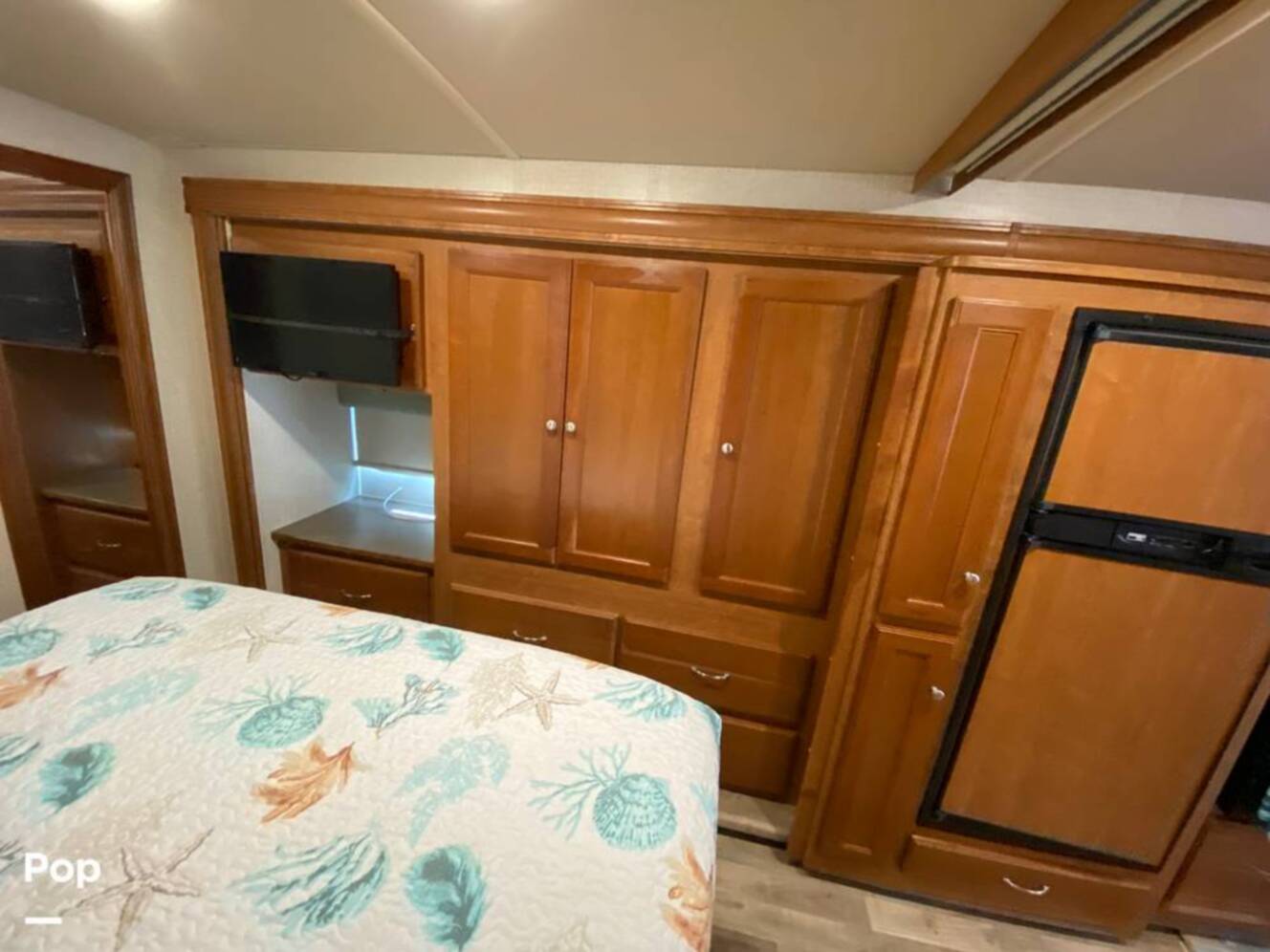 A photo of this 2017 Winnebago Sunstar 29VE