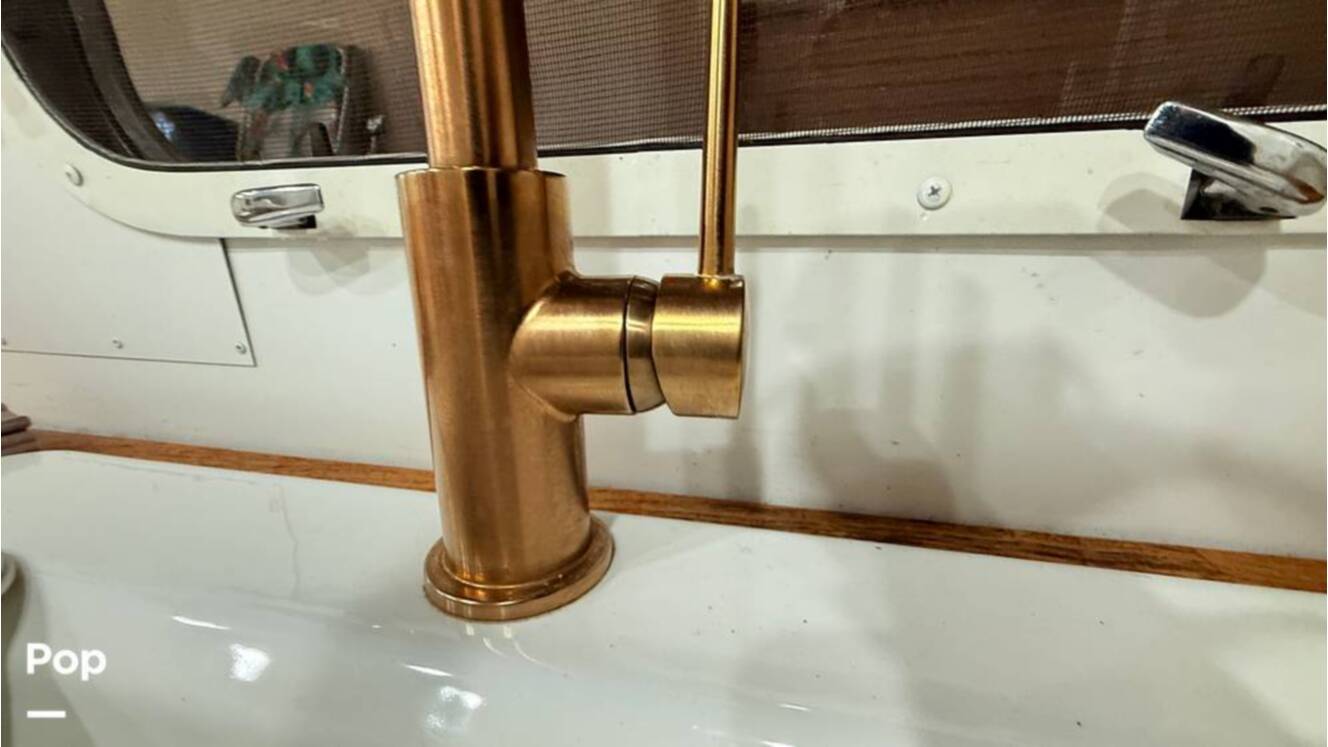 A photo of this 1973 Airstream Sovereign 31