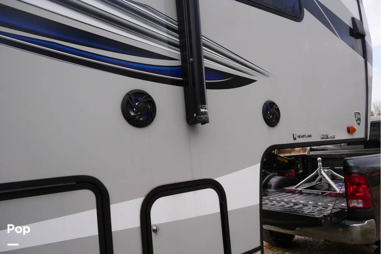 A photo of this 2021 Heartland ElkRidge 38RSRT