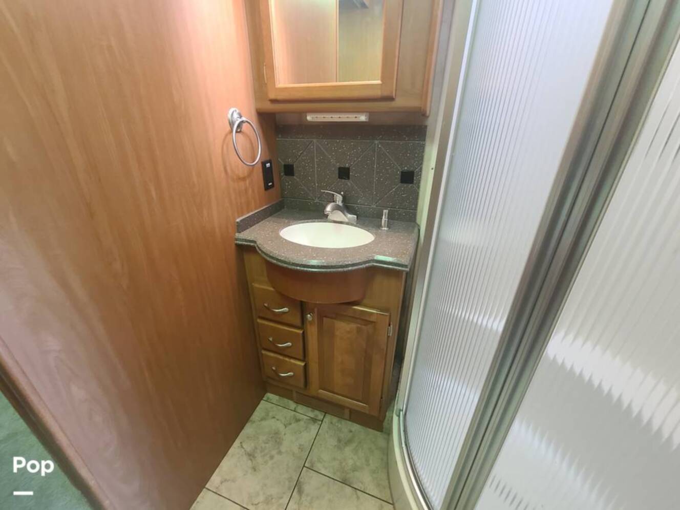 A photo of this 2009 Tiffin Allegro Bay 35TSB