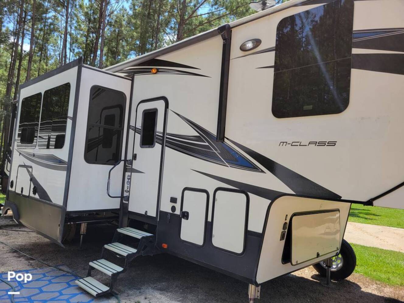 A photo of this 2017 Grand Design Momentum 349M