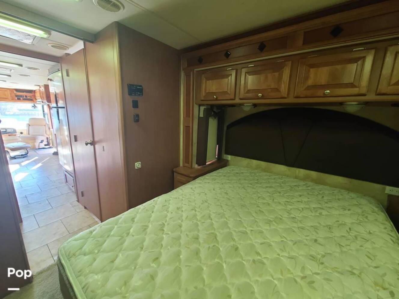 A photo of this 2009 Tiffin Allegro Bay 35TSB