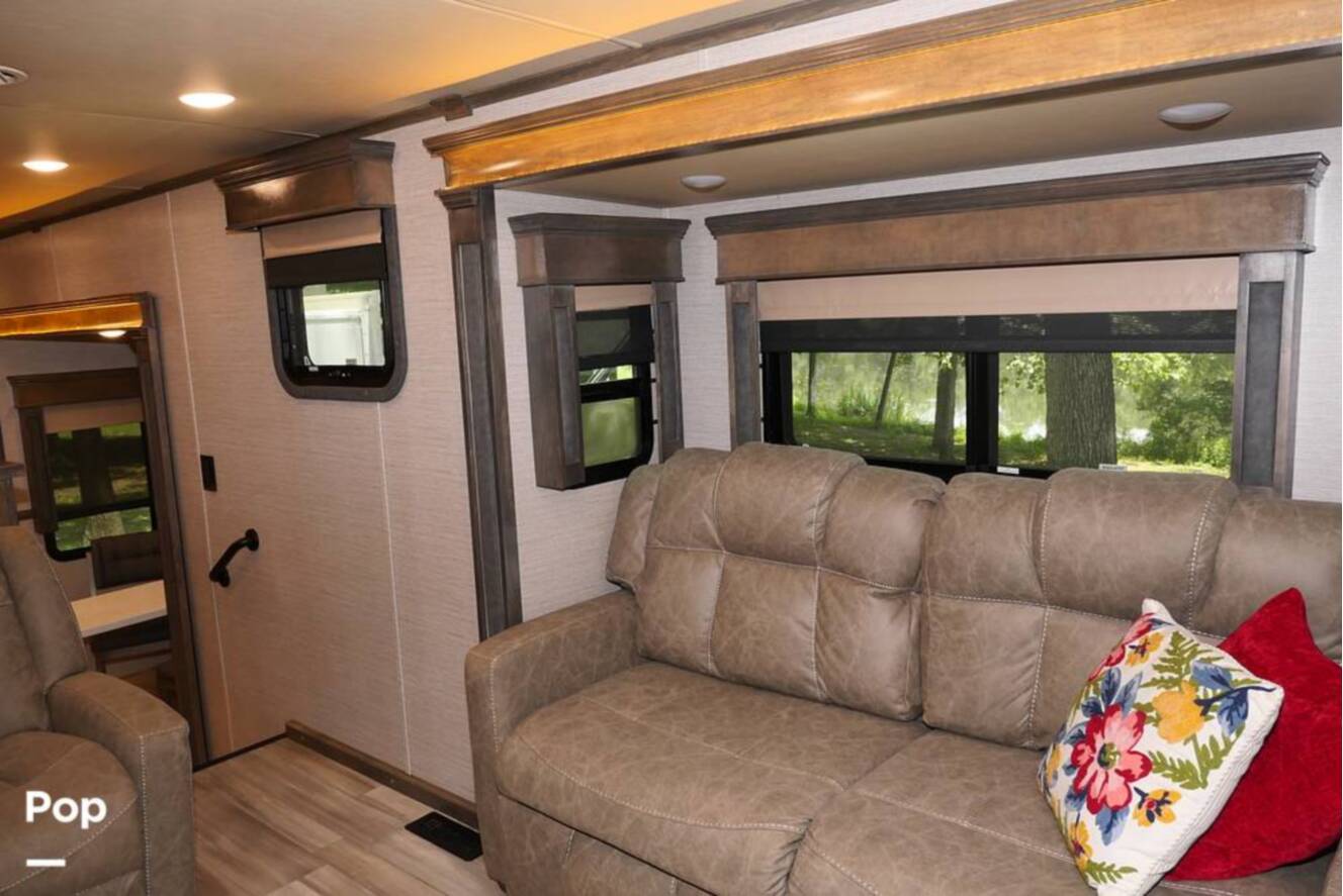 A photo of this 2022 Vanleigh Rv Beacon 42RDB
